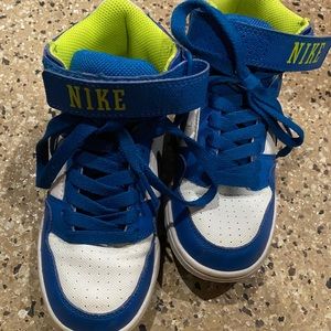 Boys Nike tennis shoes size 1